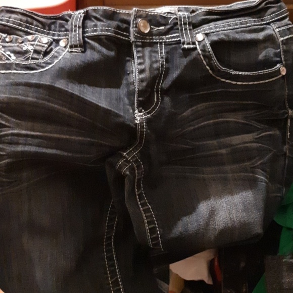 Jeans - Picture 2 of 4